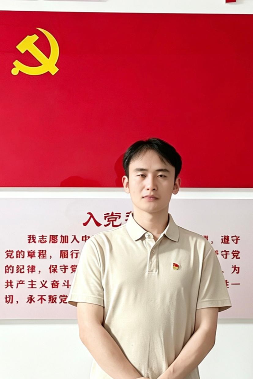 孙存存.jpg 孙存存.jpg