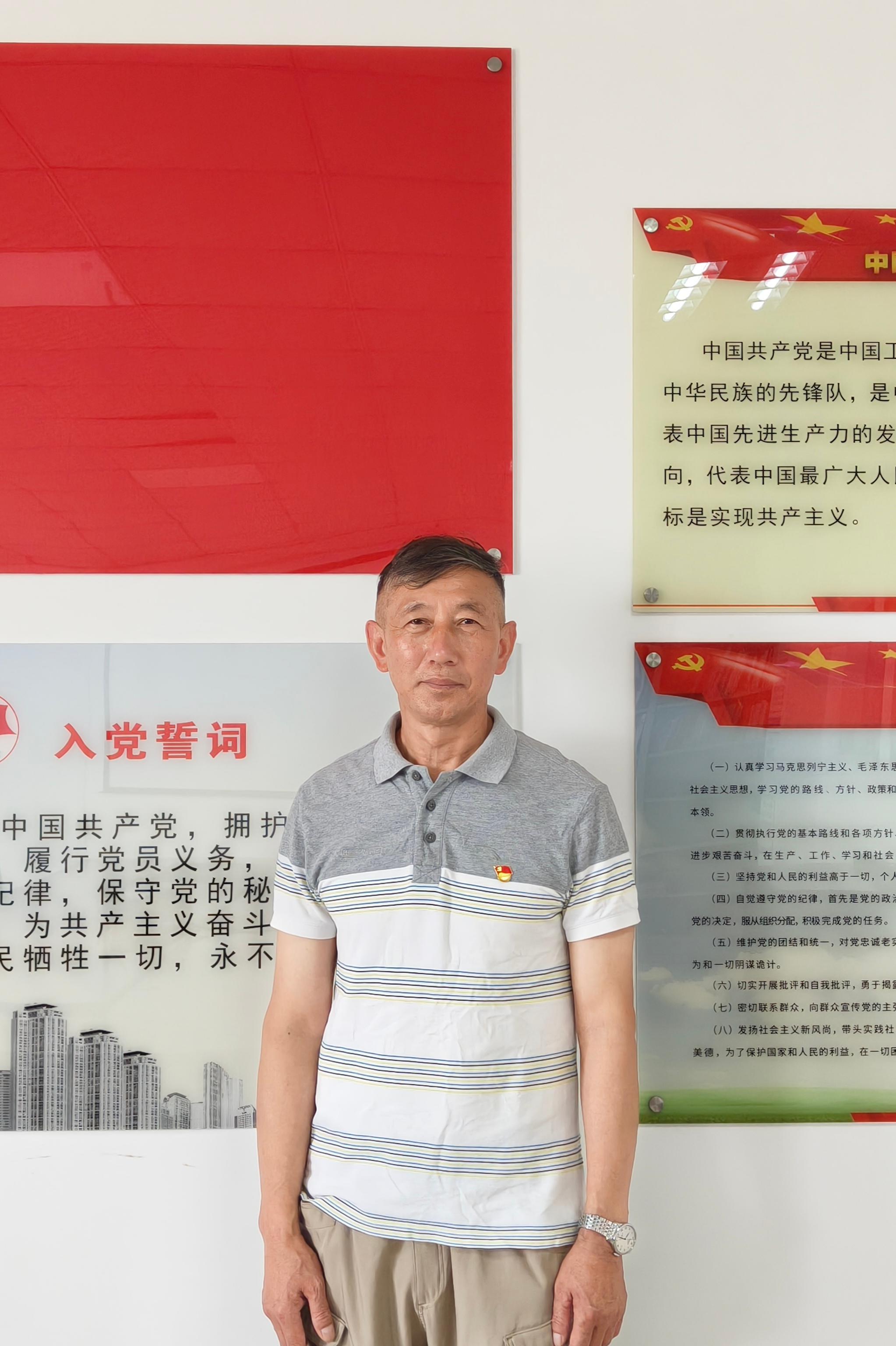 方成忠.jpg 方成忠.jpg